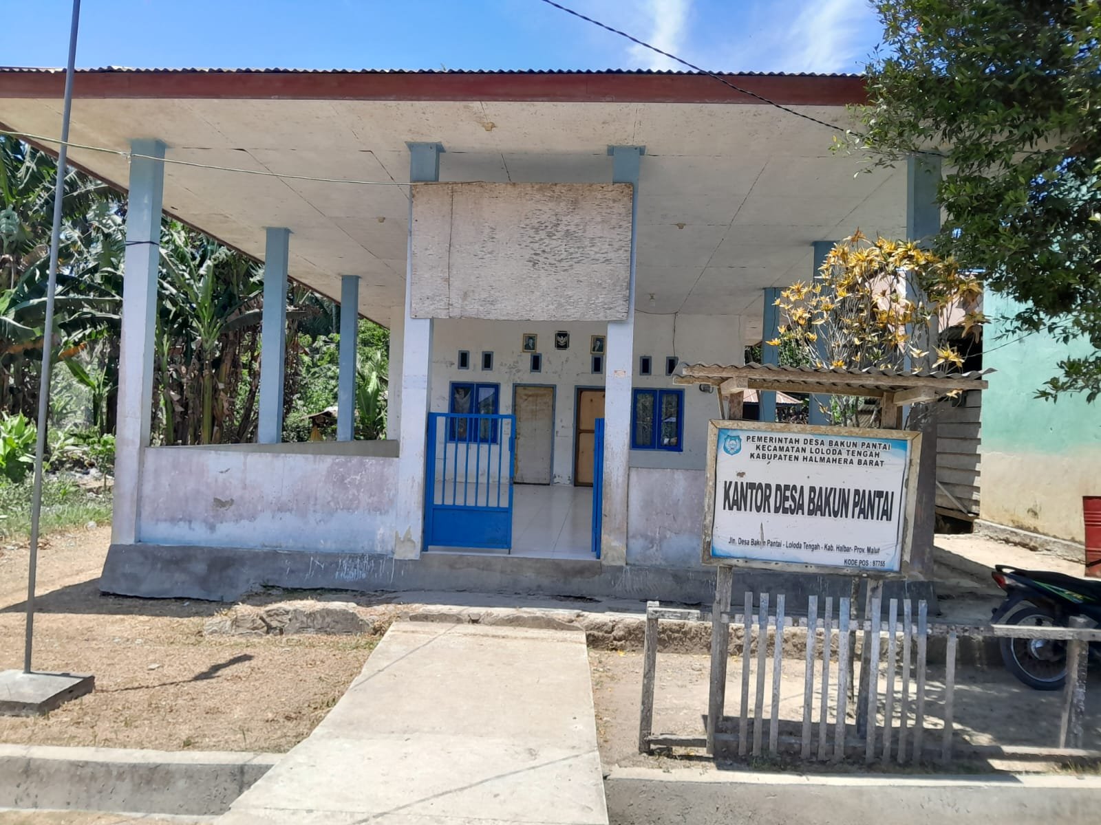 Kantor Desa Bakun Pantai